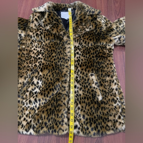 Leopard print faux fur coat by A New Day soft size Large - Picture 10 of 11
